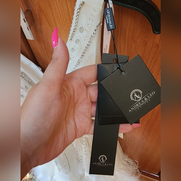 STYLE A1012- WHITE BY ANDREA & LEO COUTURE, SIZE 4 NWT - Picture 4 of 6